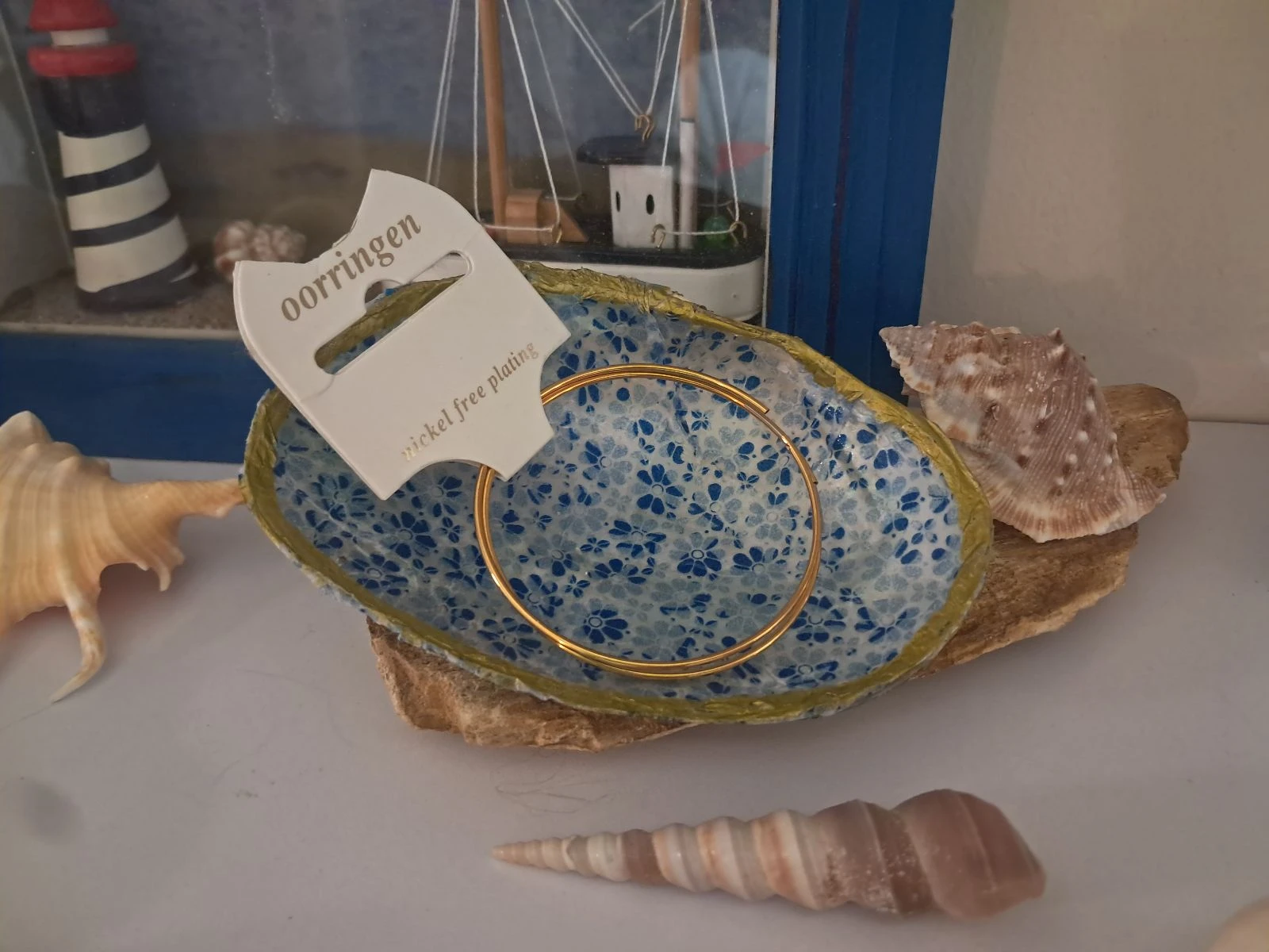 Goudkleurige creole oorbellen 